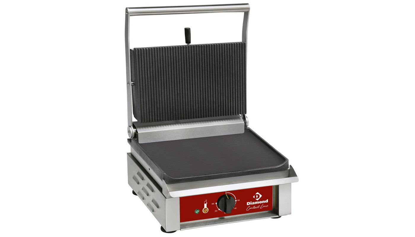 Diamond CONTACTSM1/SN Single Ribbed Top Smooth Bottom Contact Grill, 3kW – Commercial Cooking Equipment
